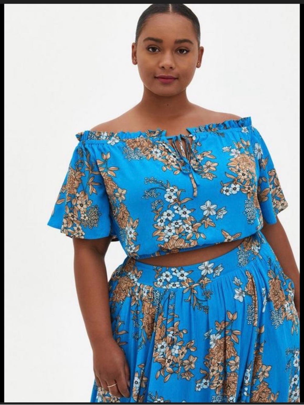 Torrid size 3 Blue Floral Puff-Sleeve Peasant Top